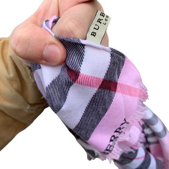 AUTHENTIC Burberry Scarf SuperNova Lightweight Check Scarf Pink - Picture 3 of 7